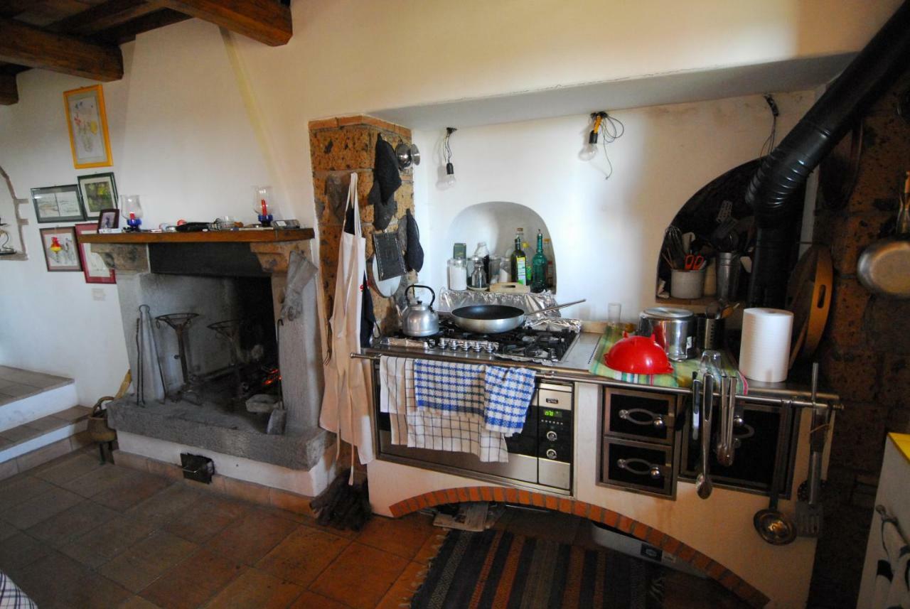 Casa Con Vista Mozzafiato Su Civita Di Bagnoregio Villa Lubriano Exteriör bild